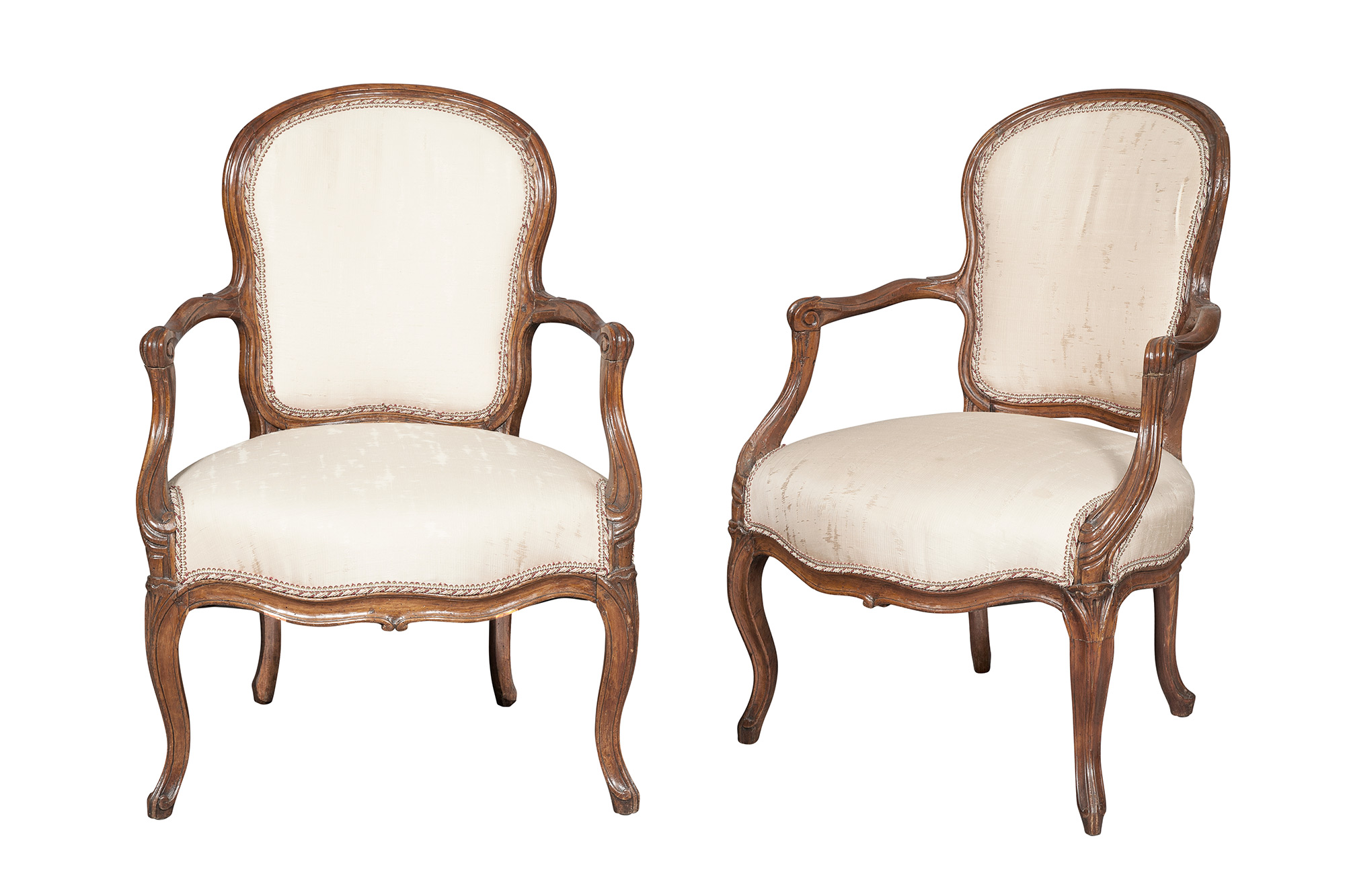 Lot image - Pair of Louis XV Beechwood Fauteuils en Cabriolet