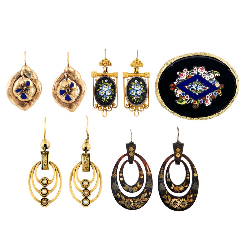 Lot image - Group of Antique Jewelry