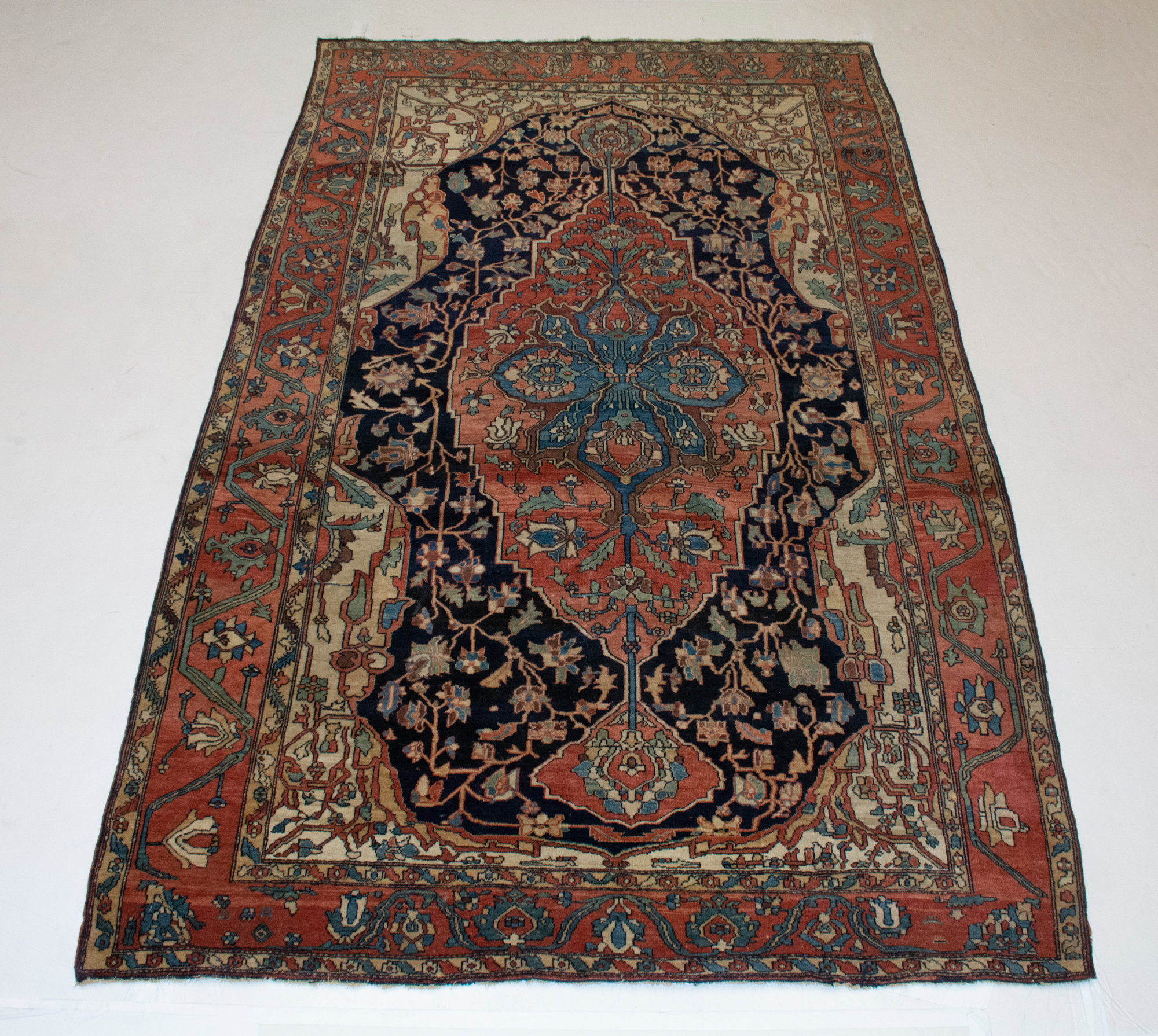 Lot image - Sarouk Fereghan Rug