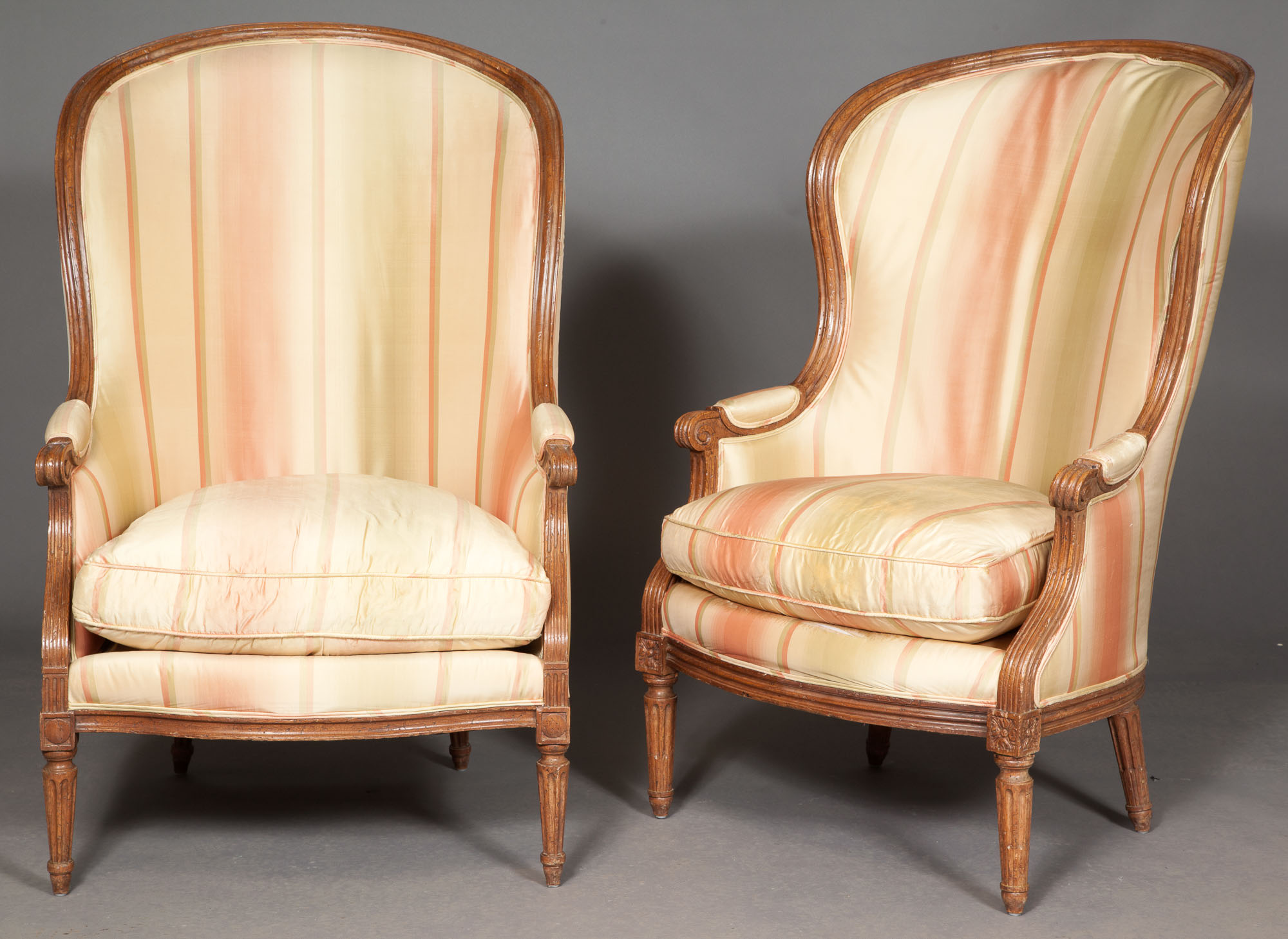 Lot image - Assembled Pair of Louis XVI Style Beechwood Bergères