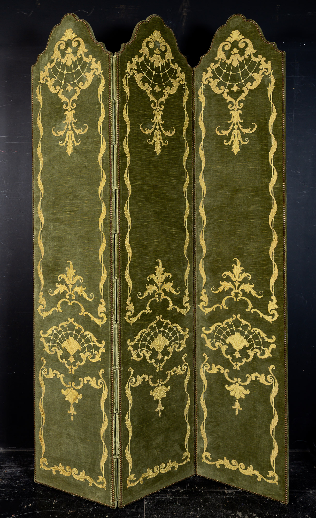 Lot image - Embroidered Velvet Three-Fold Screen