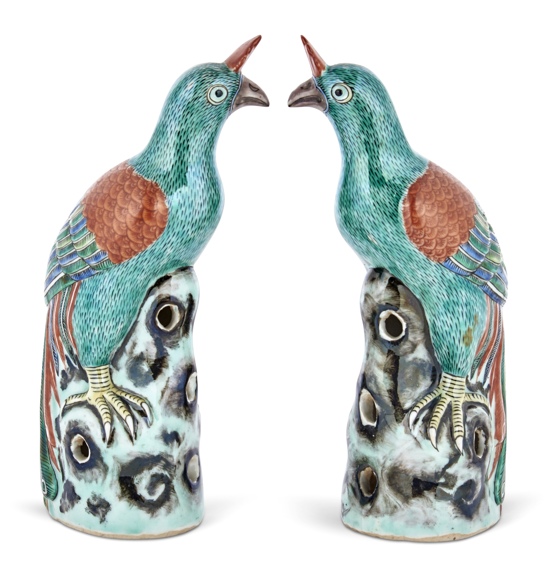 Lot image - A Pair of Chinese Export Porcelain Birds