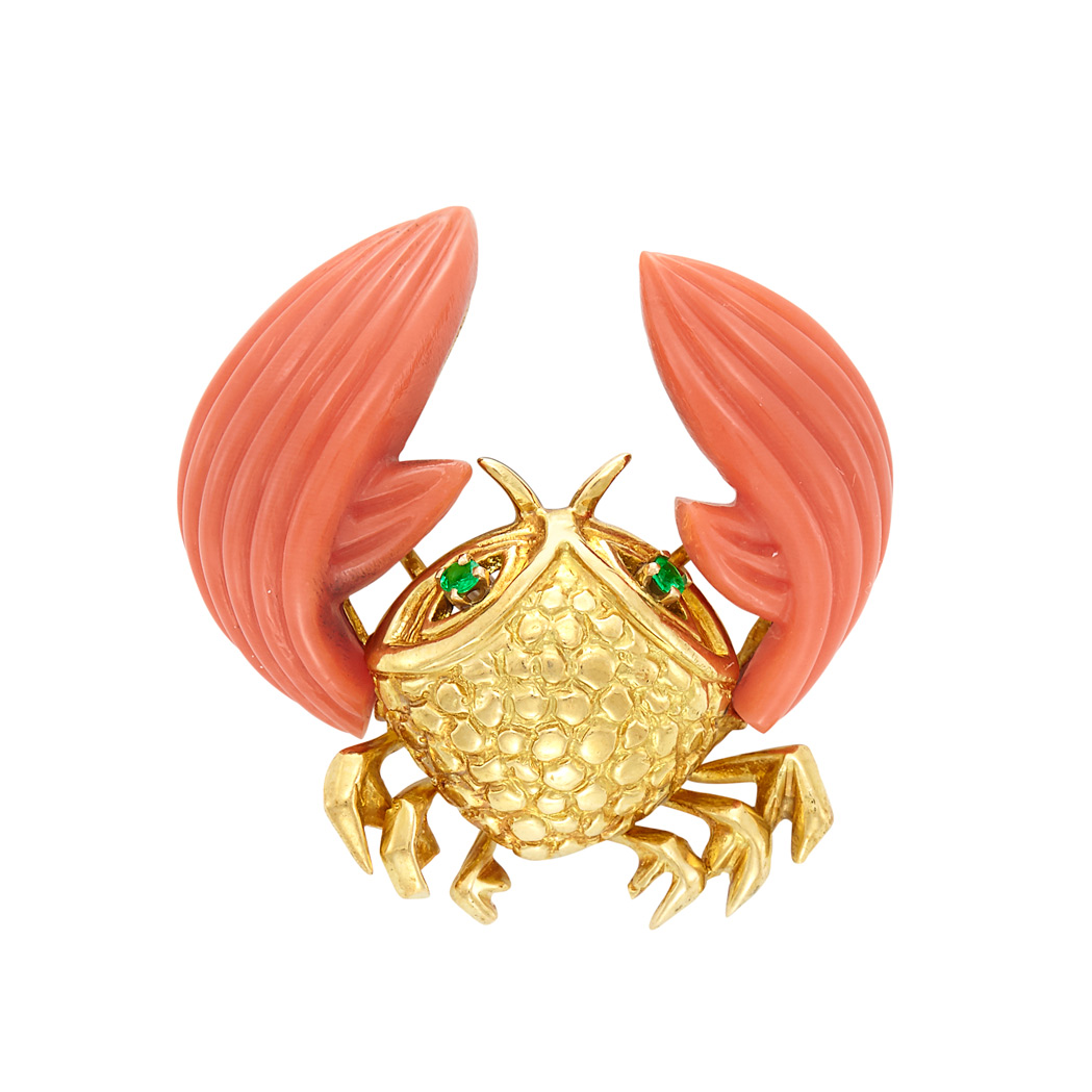 Lot image - Gold, Fluted Coral and Emerald Crab Clip-Brooch