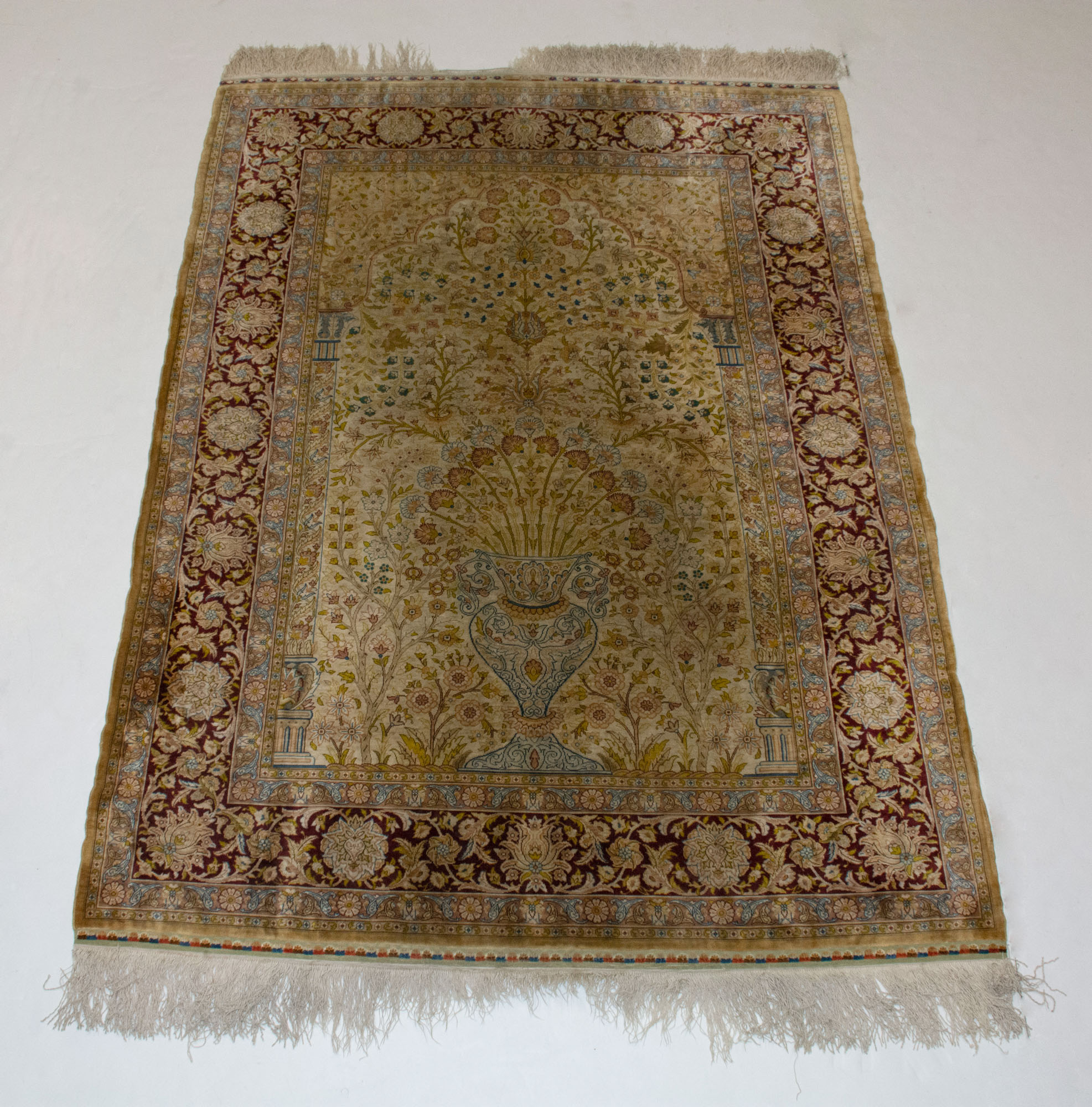 Lot image - Hereke Silk and Metallic Thread Prayer Rug