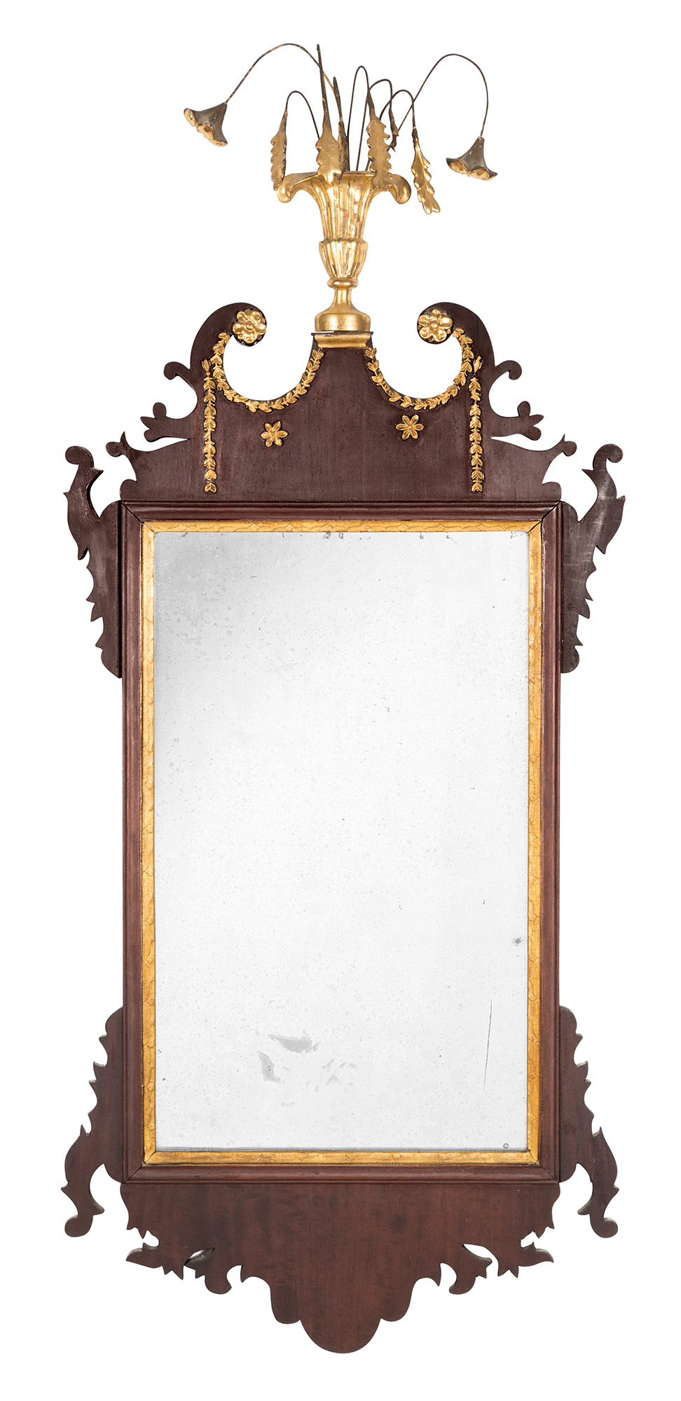 Lot image - Federal Style Parcel Gilt Mahogany Mirror
