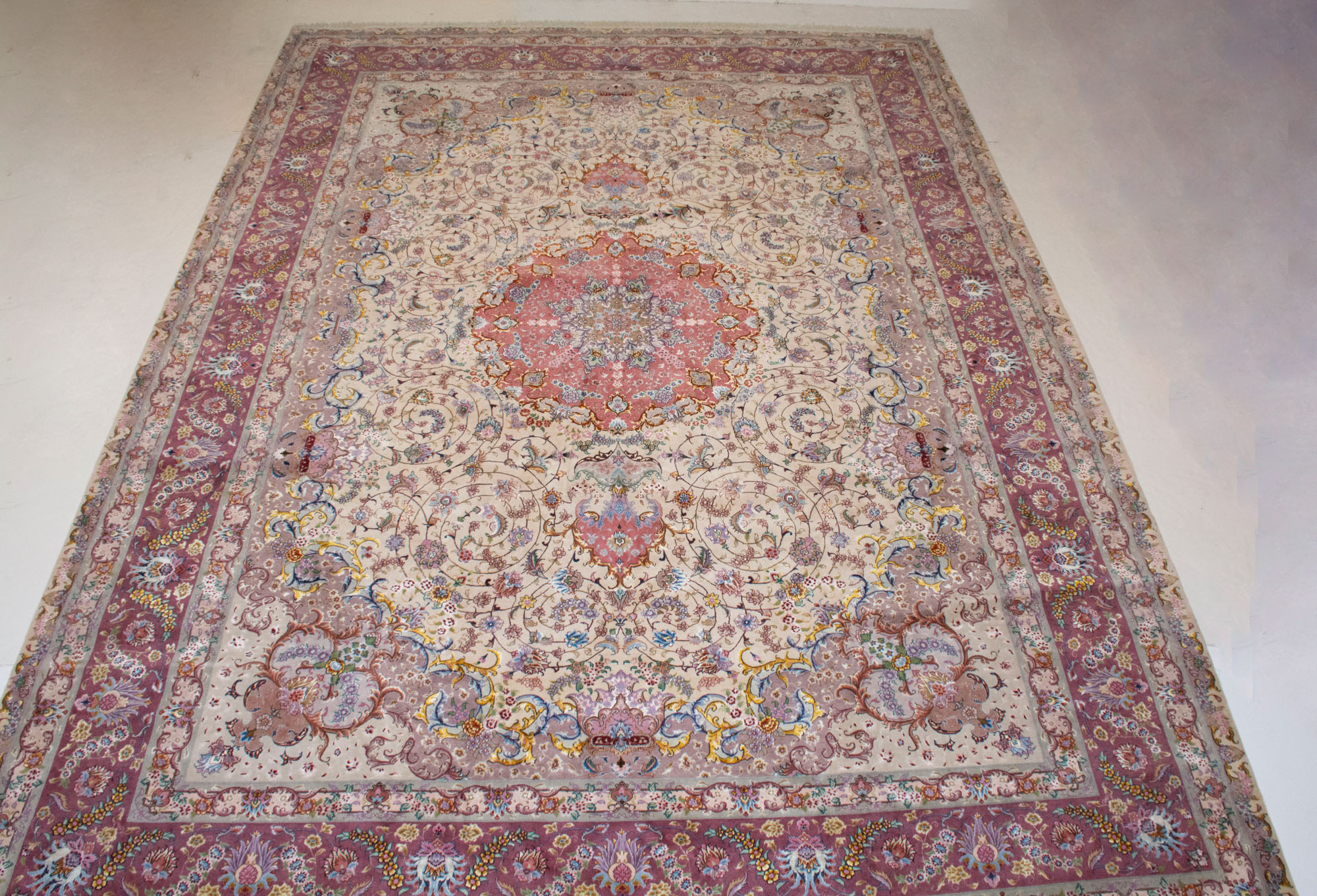 Lot image - Kurkwool and Silk Tabriz Carpet