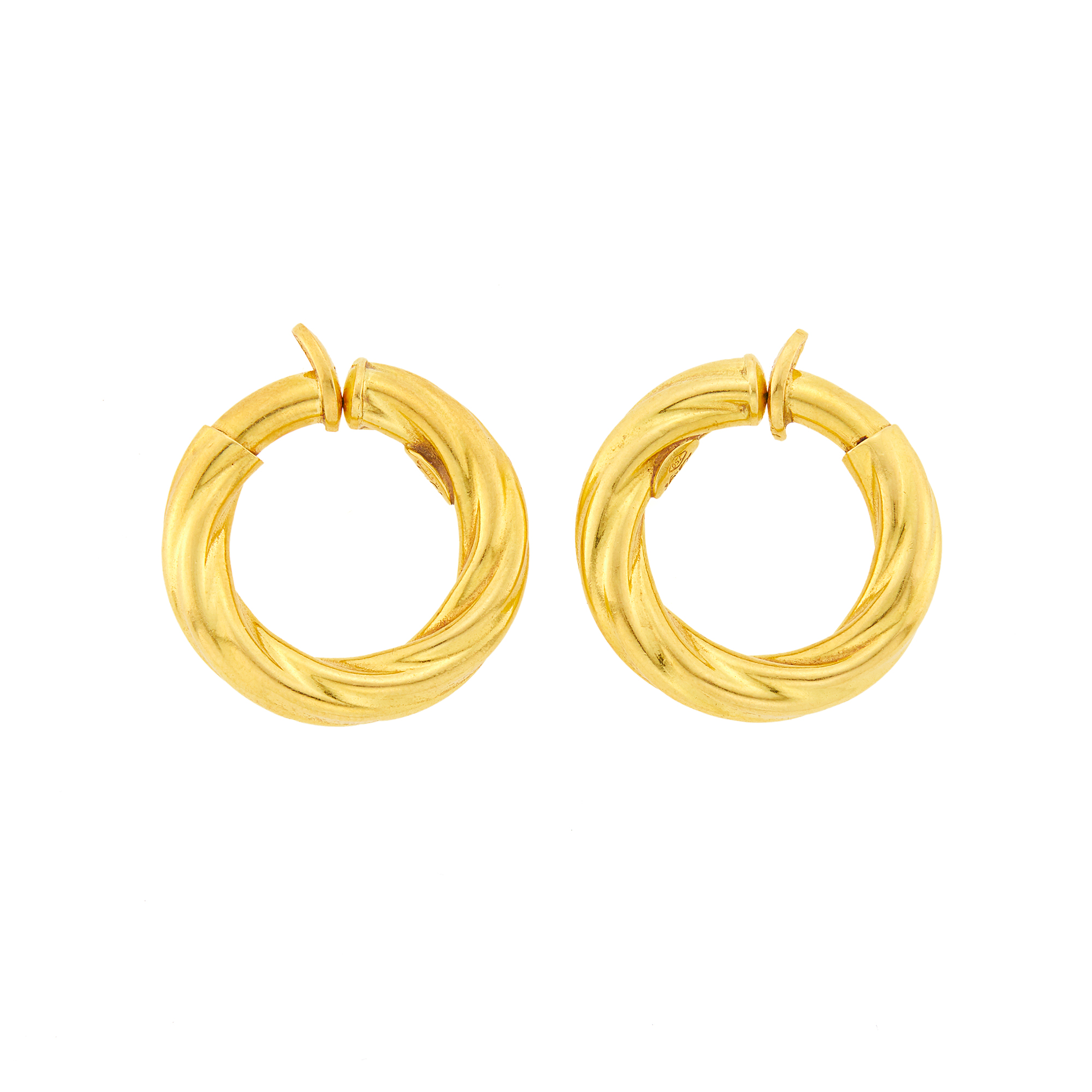Lot image - Le Gi Pair of Fluted Gold Hoop Earclips
