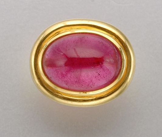 Lot image - Gold and Cabochon Rubellite Ring