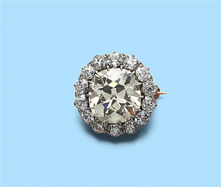 Lot image - Diamond Brooch