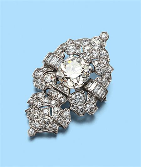 Lot image - Diamond Brooch