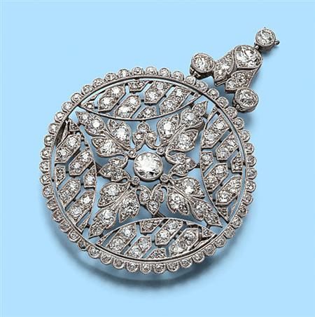 Lot image - Platinum and Diamond Pendant-Brooch