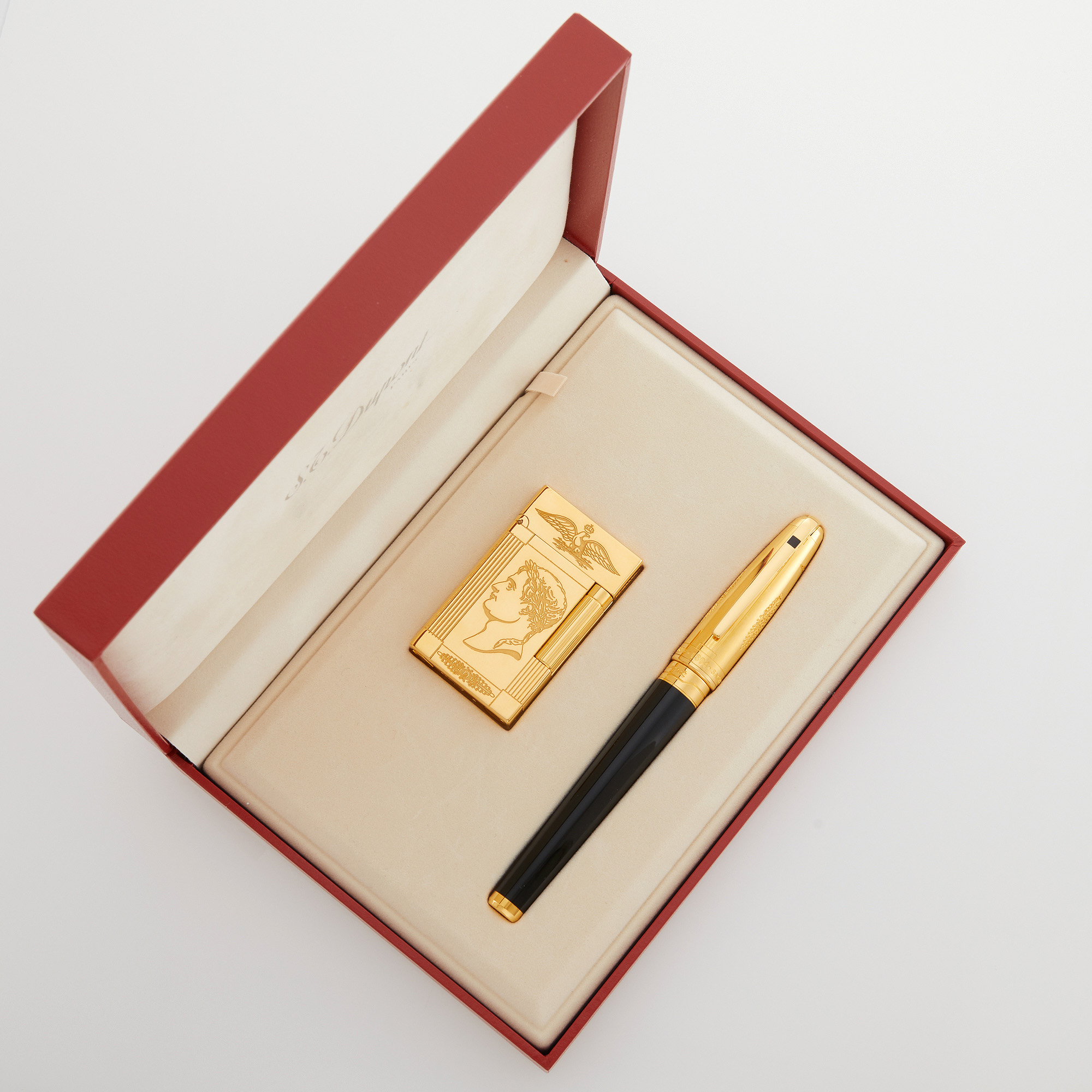 Lot image - S.T.Dupont Napoleon Fountain Pen and Lighter Limited Edition Set