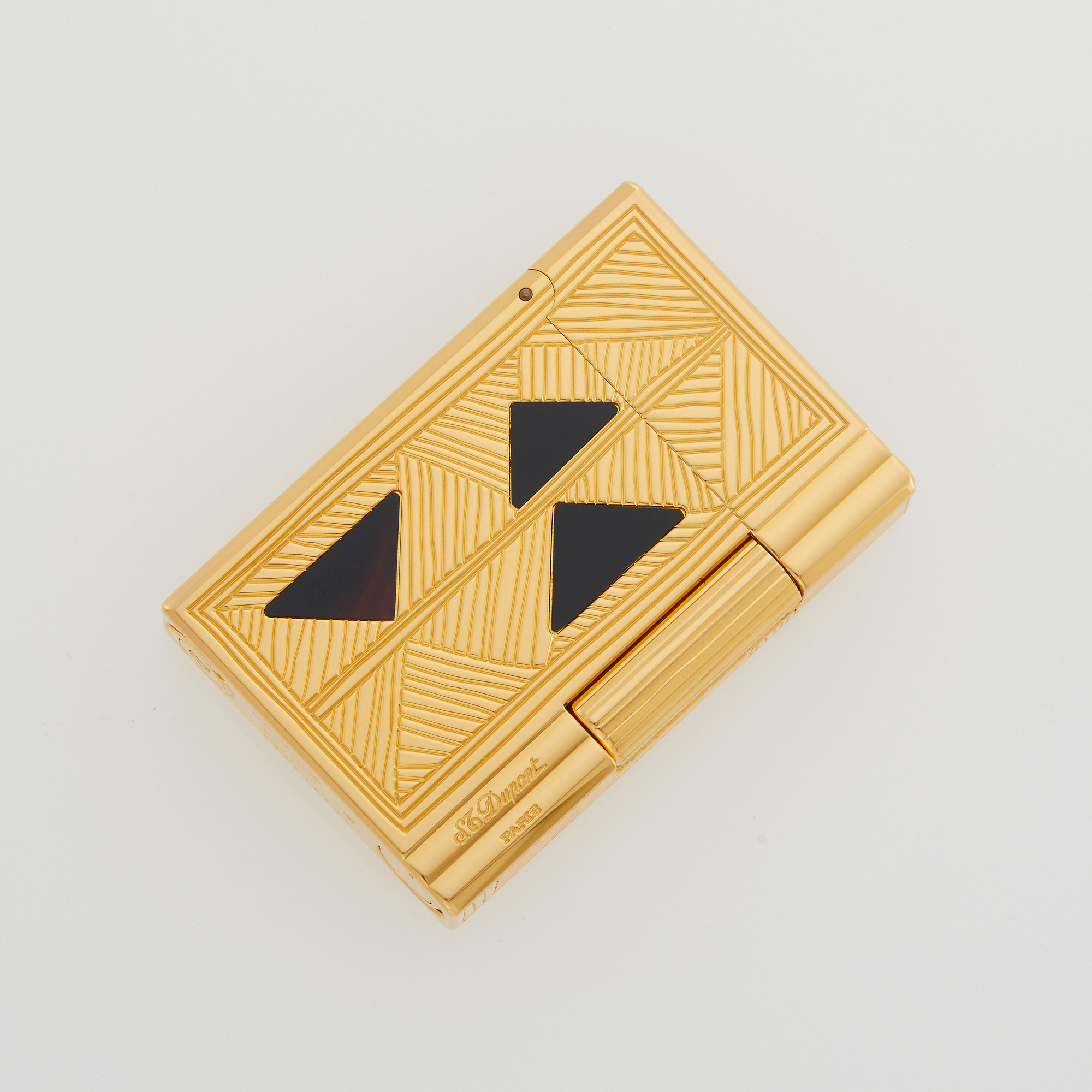 Lot image - S.T.Dupont Limited Edition Luxury Lighter