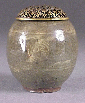 Lot image - Rare Mishima Koro 18th Century