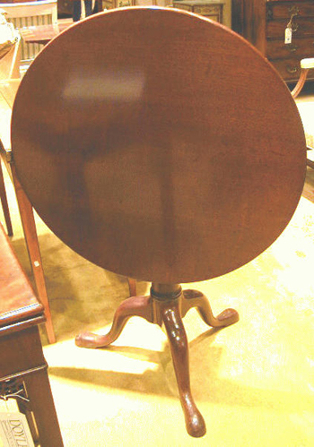 Lot image - George III Mahogany Tilt-Top Tripod Stand