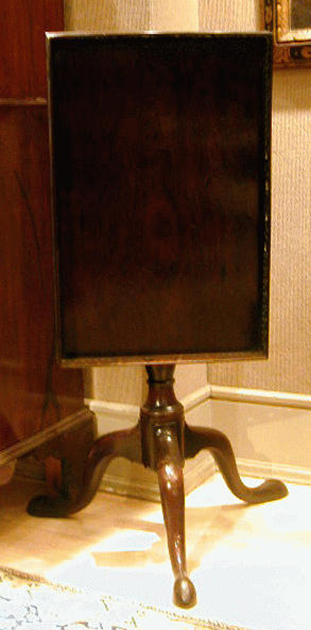 Lot image - George III Mahogany Tilt-Top Tripod Stand