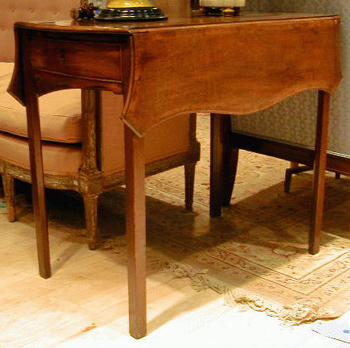 Lot image - George III Mahogany Pembroke Table