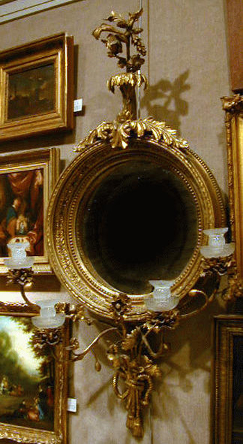 Lot image - Regency Gilt-Wood Convex Mirror