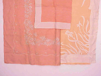 Lot image - Two Sets Pink Bed Linens
