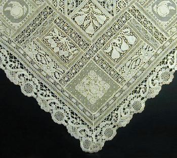 Lot image - Mixed Lace Square Tablecloth Continental, early 20th century