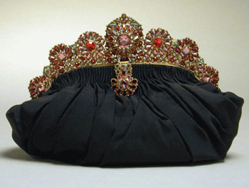 Lot image - Robert Evening Clutch with Gilt Frame of Pink Jewels