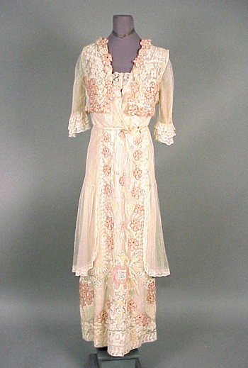 Lot image - Tassel Embroidered Afternoon Dress