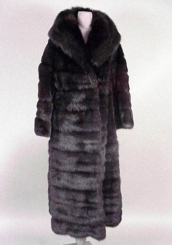 Lot image - Dyed Black Sable Coat