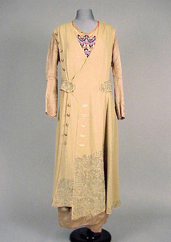 Lot image - Early Tricot Dress