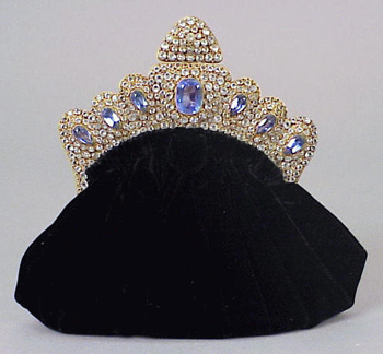 Lot image - Hobe Black Velvet Evening Purse