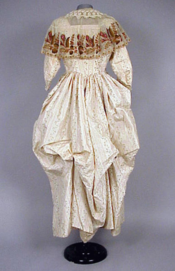 Lot image - Robe a la Polonaise