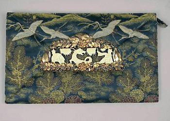 Lot image - Hobe Chinoiserie Evening Bag