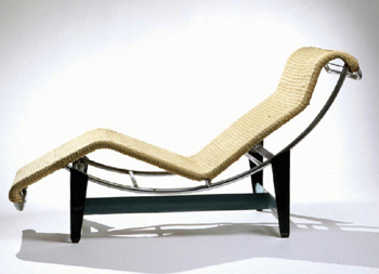 Lot image - Painted Metal Upholstered Chaise Longue  Le Corbusier, Pierre Jeanneret and Charlotte Perriand, 1928   With a painted frame and natu