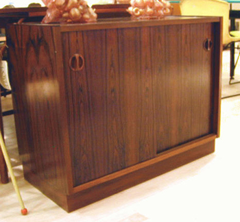 Lot image - Rosewood Cabinet