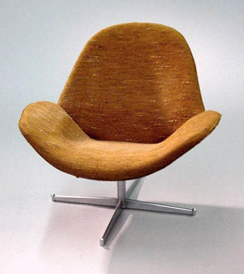 Lot image - Lounge Chair