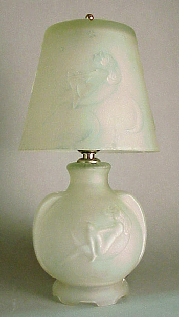 Lot image - Pair of Art Deco Frosted Glass Lamps