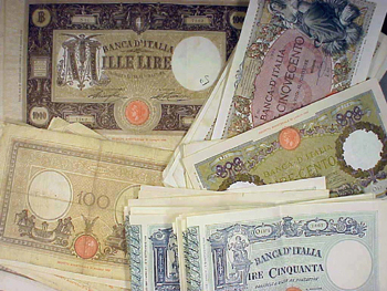 Lot image - Group of Italian Banknotes