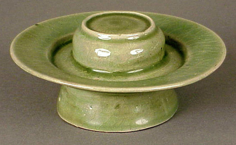 Lot image - Celadon Cup Stand Circa 12th century