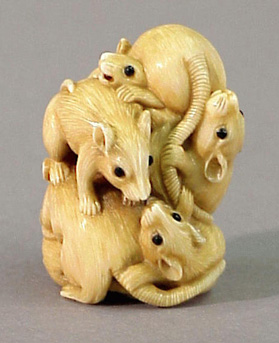 Lot image - Japanese Ivory Okimono of a Cluster of Rats