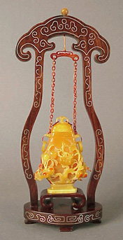 Lot image - Miniature Hornbill Casque Hanging Vase