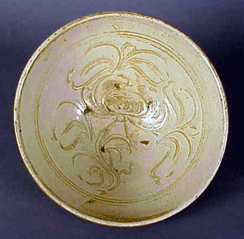 Lot image - Vietnamese Engraved White Bowl