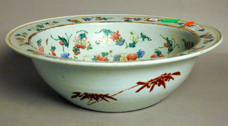 Lot image - Two Chinese Famille Rose Porcelain Basins