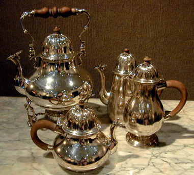 Lot image - Modern English Silver Coffee and Tea Service