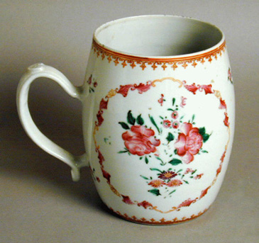 Lot image - Two Chinese Export Porcelain Mugs