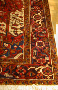 Lot image - Heriz Carpet