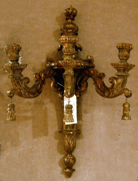 Lot image - Pair of Louis XIV Style Gilt-Wood Three-Light Sconces