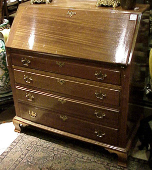 Lot image - Federal Style Mahogany Drop-Front Desk