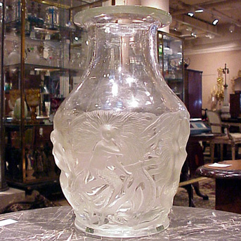 Lot image - Verylys Clear and Frosted Glass Vase