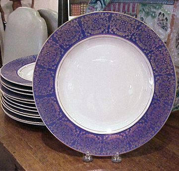 Lot image - Set of Twelve Porcelain Service Plates