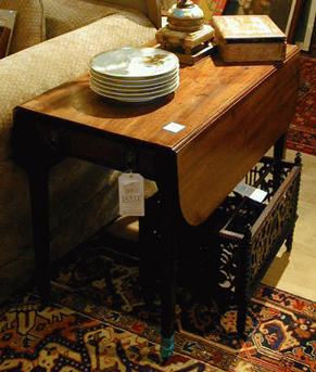 Lot image - Georgian Style Mahogany Pembroke Table