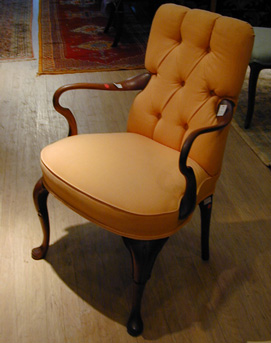 Lot image - Pair of Queen Anne Style Mahogany Upholstered Armchairs